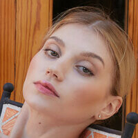 Molly Alone Çıplak