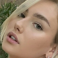 mollyomaliamollyomaliaaa Çıplak
