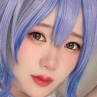 Momiko Lin Çıplak