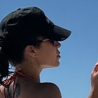 Nadia Jaftha Çıplak