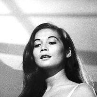 Nancy Kwan Çıplak