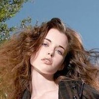 Nicole Linkletter Çıplak