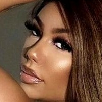 Nicole Sky Çıplak
