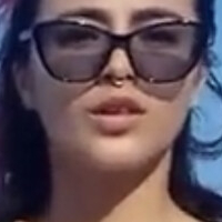 Nooneoneonone Çıplak