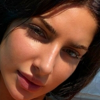 Pati Valpati Çıplak