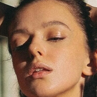 Paulien B Çıplak