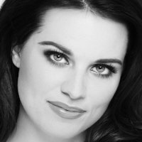 Peri Reynolds Çıplak