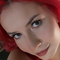 Sara Adams Çıplak