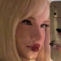 Sara Kolami Çıplak