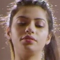 Shivanya Çıplak