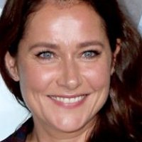 Sidse Babett Knudsen Çıplak
