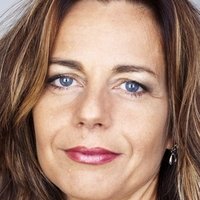 Simone Walraven Çıplak
