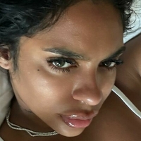 Skye Morales Çıplak