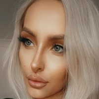 Skylar Taylor Çıplak