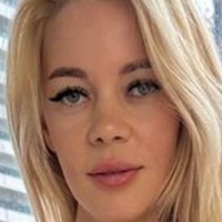 Sofie Mills Çıplak