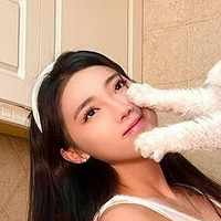 Stella Xu Çıplak