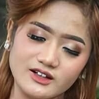 Tata Pramudita Çıplak