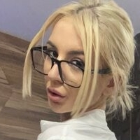 Tessa Maven Çıplak