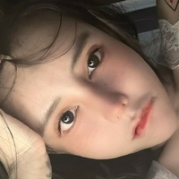 Trương Khả Trân Çıplak