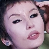 Veronica Carol Blades Çıplak