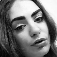 Veronica Correia Çıplak