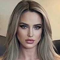 Wiktoria Dolinska Çıplak