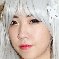 Yoonie Çıplak