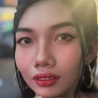 Yuna Sky Çıplak