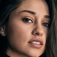 Yvette Monreal Çıplak